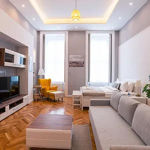  Appartement Joy On Kiraly Street